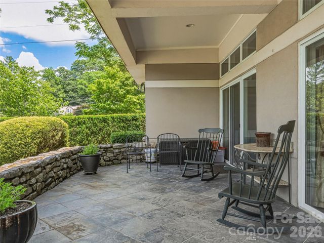 30 Dover Street, Asheville, NC 28804