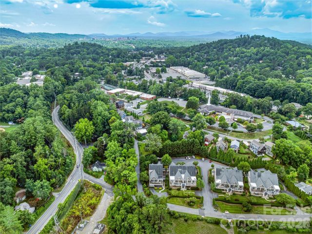 30 Dover Street, Asheville, NC 28804