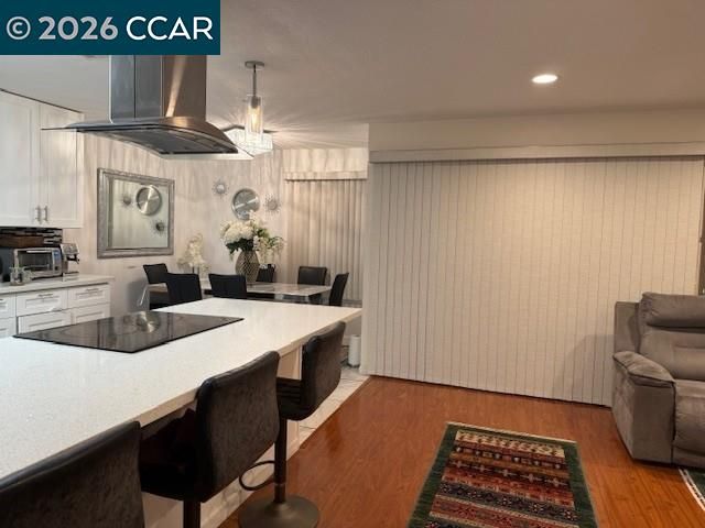 825 Oak Grove Rd 17, Concord, CA 94518