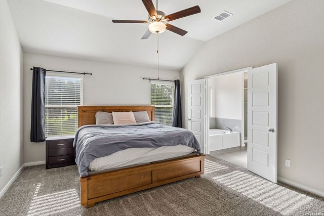 605 Oleander Crk, Seguin, TX 78155