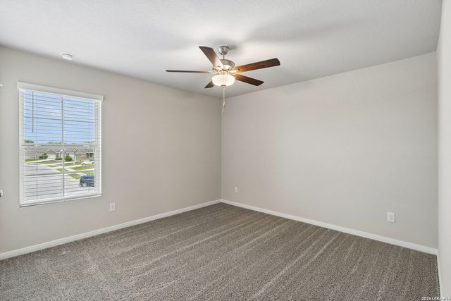 605 Oleander Crk, Seguin, TX 78155