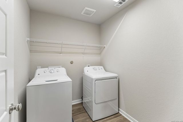 605 Oleander Crk, Seguin, TX 78155