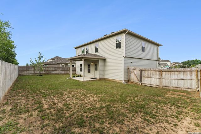 605 Oleander Crk, Seguin, TX 78155