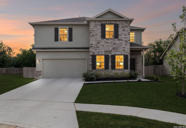 605 Oleander Crk, Seguin, TX 78155