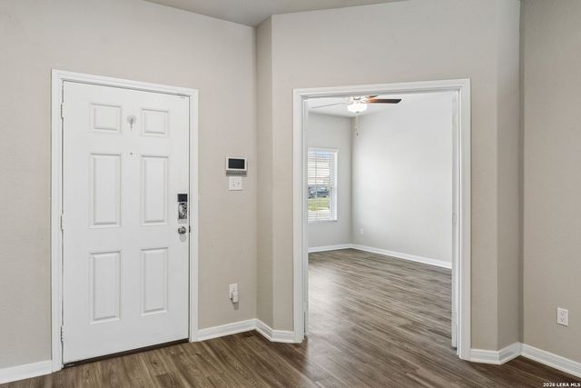 605 Oleander Crk, Seguin, TX 78155