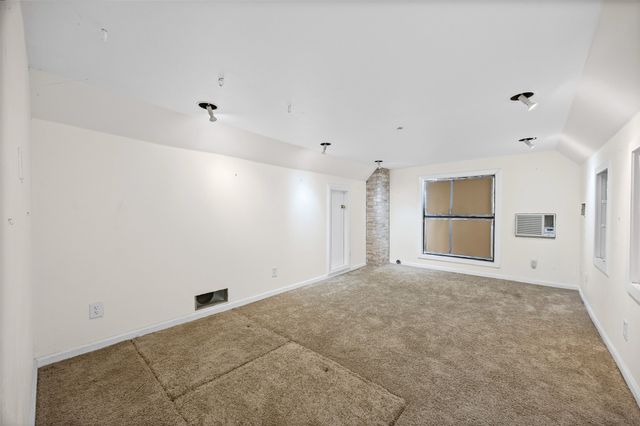 168 Mesa Grande Drive, Fort Worth, TX 76108