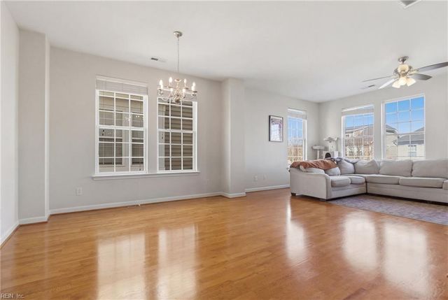 229 Tigerlilly DR, Portsmouth, VA 23701