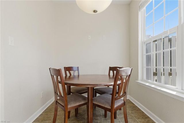 229 Tigerlilly DR, Portsmouth, VA 23701