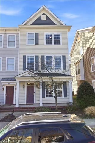 229 Tigerlilly DR, Portsmouth, VA 23701