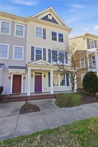 229 Tigerlilly DR, Portsmouth, VA 23701