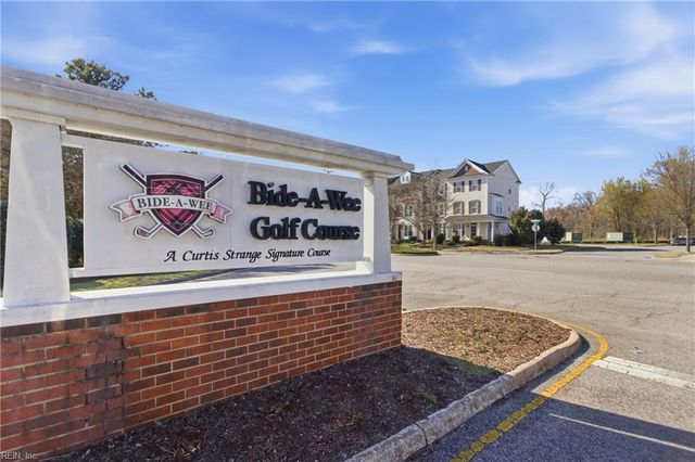 229 Tigerlilly DR, Portsmouth, VA 23701