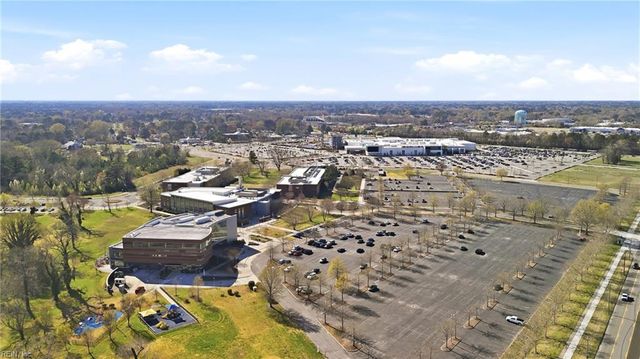 229 Tigerlilly DR, Portsmouth, VA 23701