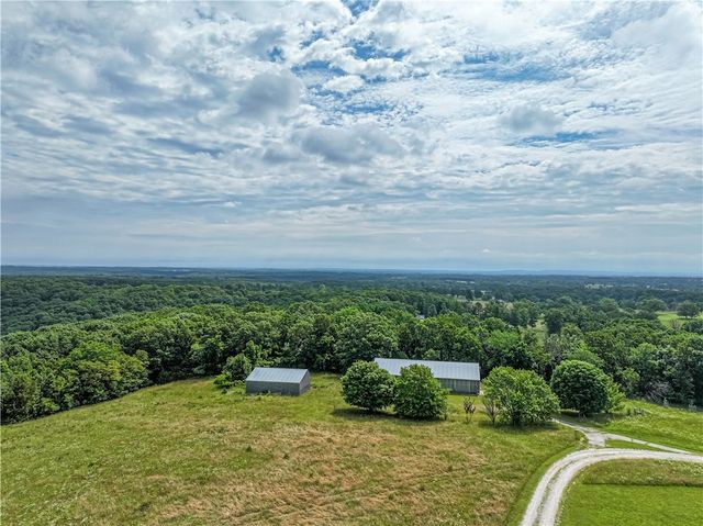 1503 County Road 447, Berryville, AR 72616