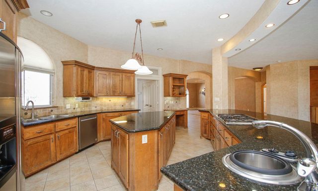 28742 Lakeside Green, Magnolia, TX 77355