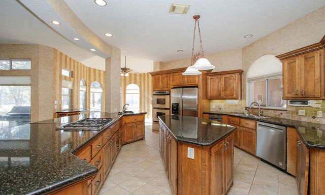 28742 Lakeside Green, Magnolia, TX 77355