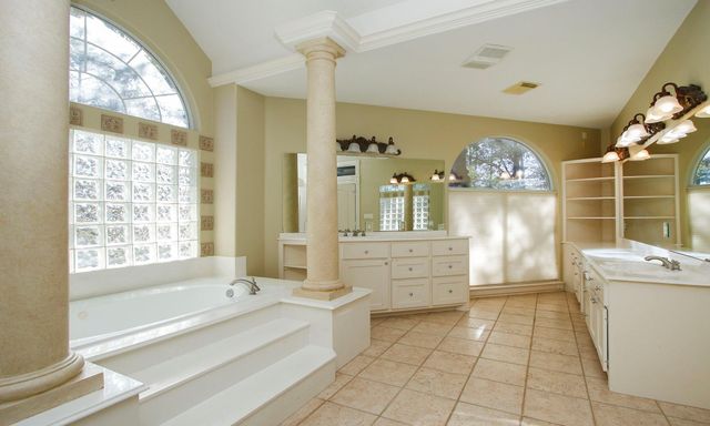 28742 Lakeside Green, Magnolia, TX 77355