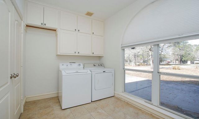 28742 Lakeside Green, Magnolia, TX 77355