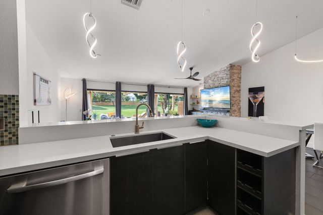 77653 Woodhaven Drive S, Palm Desert, CA 92211