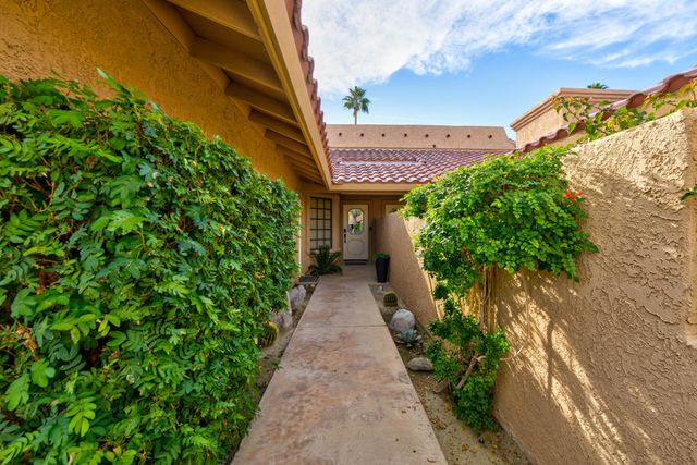 77653 Woodhaven Drive S, Palm Desert, CA 92211