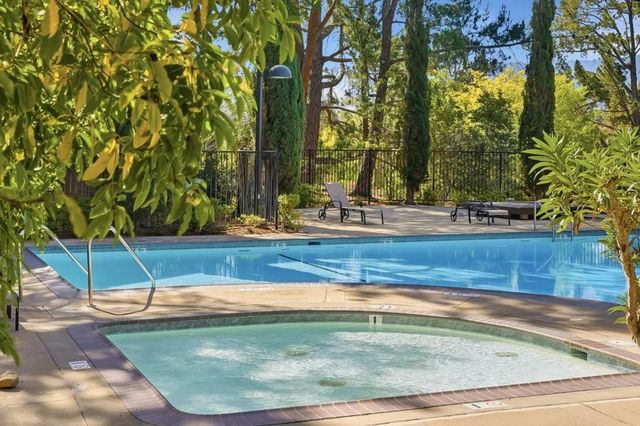 3335 La Mesa Drive 4, San Carlos, CA 94070