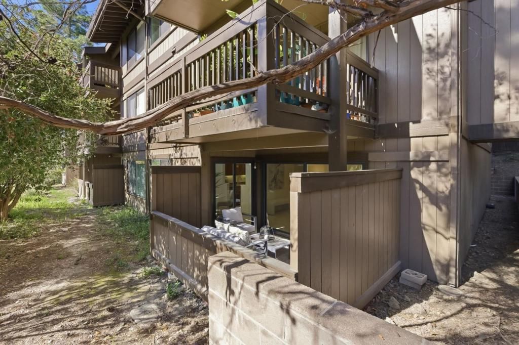 Image 29 of property listing at 3335 La Mesa Drive 4, San Carlos, CA 94070