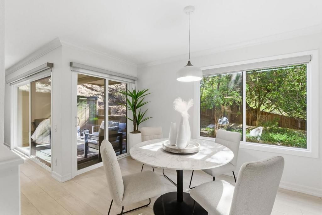 Image 5 of property listing at 3335 La Mesa Drive 4, San Carlos, CA 94070