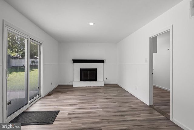 85 MYRTLE AVE, Mickleton, NJ 08056