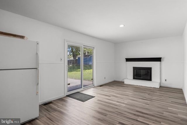 85 MYRTLE AVE, Mickleton, NJ 08056