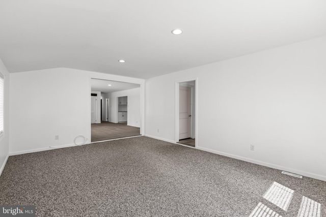 85 MYRTLE AVE, Mickleton, NJ 08056