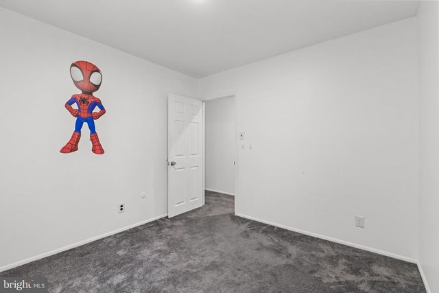 85 MYRTLE AVE, Mickleton, NJ 08056