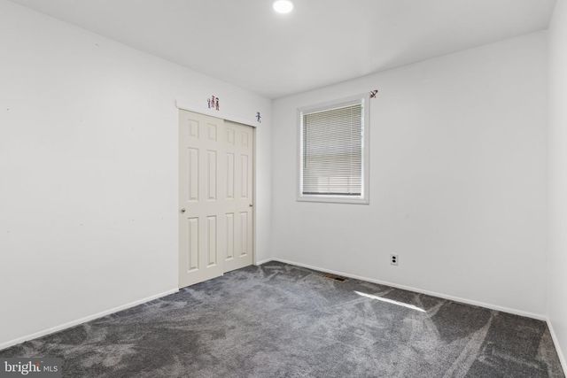 85 MYRTLE AVE, Mickleton, NJ 08056