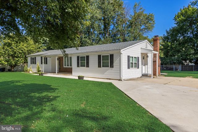 85 MYRTLE AVE, Mickleton, NJ 08056