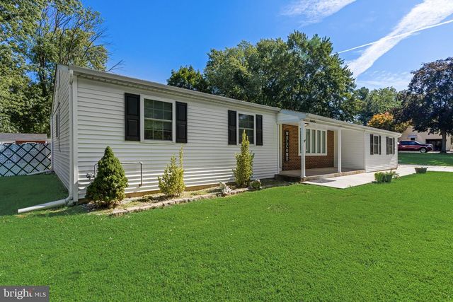 85 MYRTLE AVE, Mickleton, NJ 08056