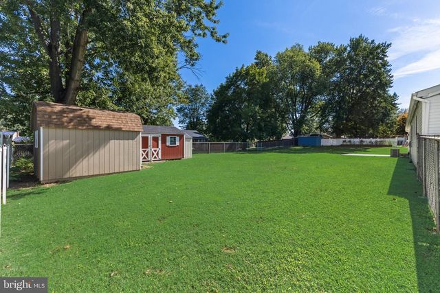 85 MYRTLE AVE, Mickleton, NJ 08056