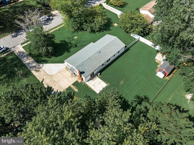 85 MYRTLE AVE, Mickleton, NJ 08056