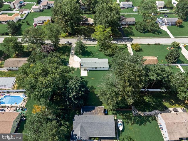 85 MYRTLE AVE, Mickleton, NJ 08056