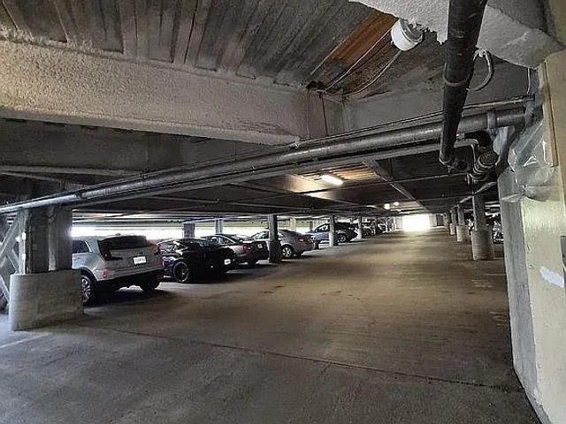 65 Lake Ave 808, Worcester, MA 01604