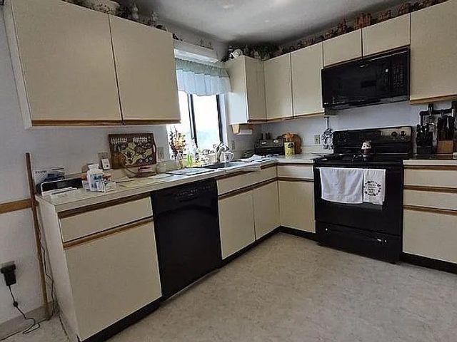 65 Lake Ave 808, Worcester, MA 01604