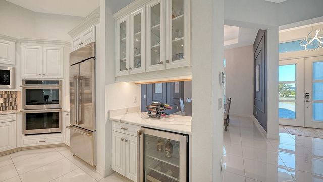 9296 STARRY NIGHT AVENUE, Sarasota, FL 34241