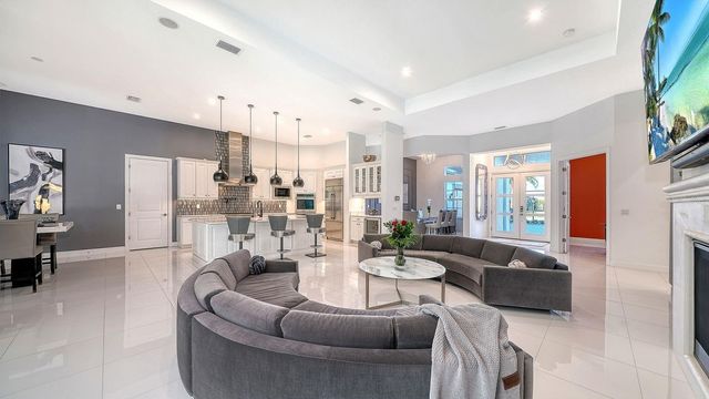 9296 STARRY NIGHT AVENUE, Sarasota, FL 34241