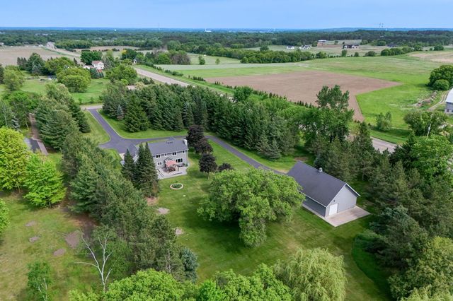 7530 Leeward Avenue N, Stillwater, MN 55082