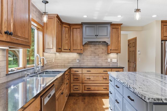 7530 Leeward Avenue N, Stillwater, MN 55082