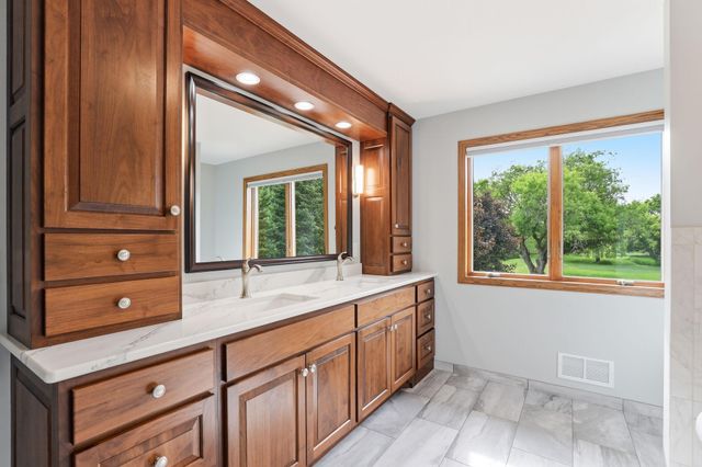 7530 Leeward Avenue N, Stillwater, MN 55082