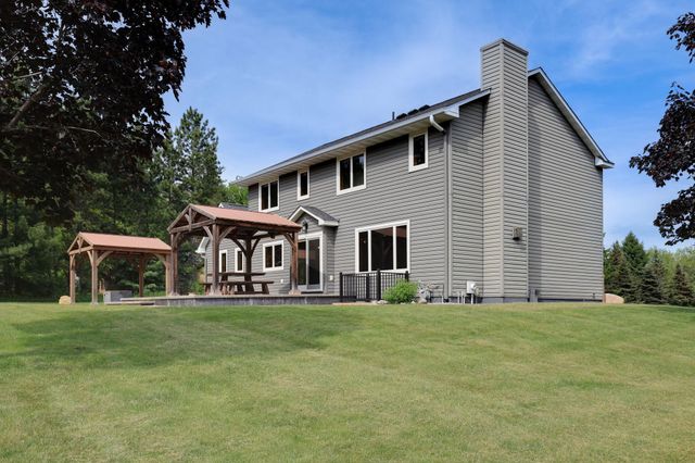 7530 Leeward Avenue N, Stillwater, MN 55082