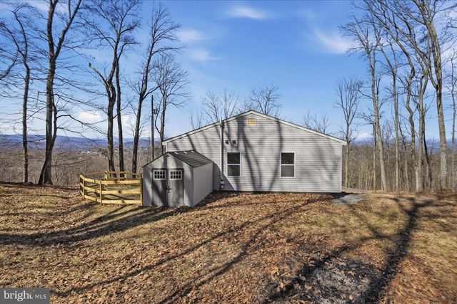 500 DELICIOUS RD, Linden, VA 22642