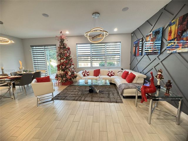 4862 Navali Dr, Lake Worth, FL 33467