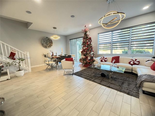 4862 Navali Dr, Lake Worth, FL 33467