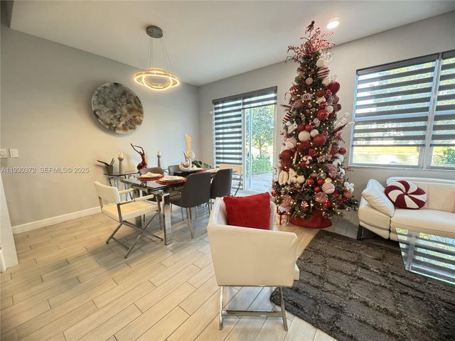 4862 Navali Dr, Lake Worth, FL 33467