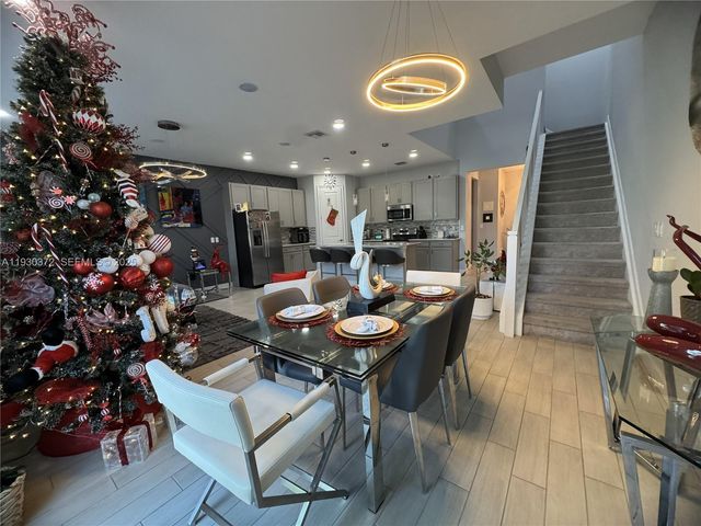 4862 Navali Dr, Lake Worth, FL 33467