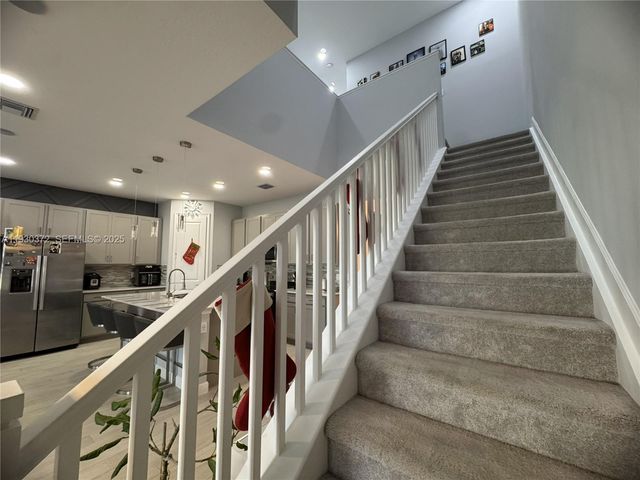 4862 Navali Dr, Lake Worth, FL 33467